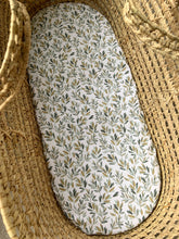 Load image into Gallery viewer, MOSES BASKET SHEET - OLIVE