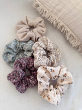 Load image into Gallery viewer, SCRUNCHIE GIFT SETS