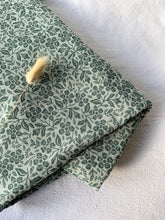 Load image into Gallery viewer, XL GREEN FLORALS SWADDLE