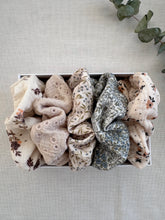 Load image into Gallery viewer, SCRUNCHIE GIFT SETS
