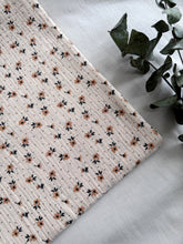 Load image into Gallery viewer, DAISIES
